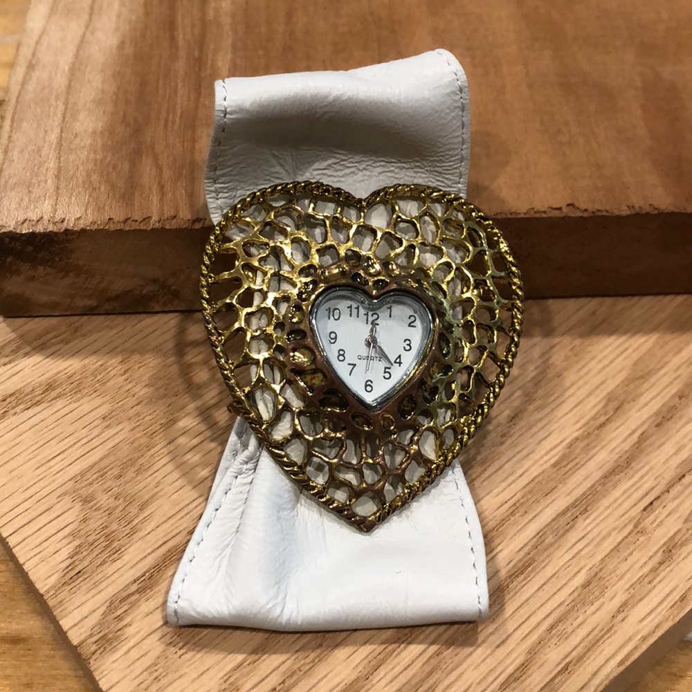 ModCloth Heart watch bracelet